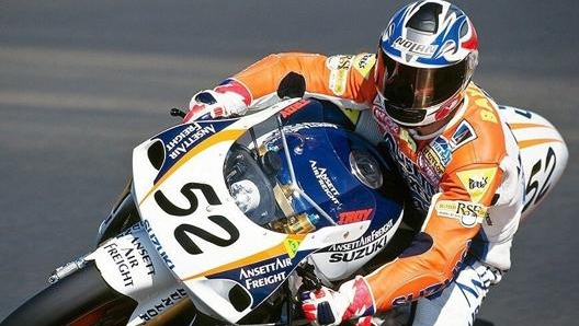 Troy Bayliss su Suzuki, alla sua prima apparizione nel Mondiale Sbk. È il 1997