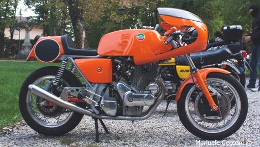 L’ispirazione arrivava direttamente dalle Laverda settemezzo degli Anni 70, come Sf ed Sfc. Cecconi