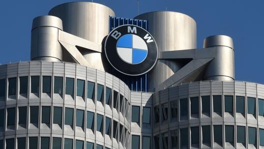 La Bmw riprenderà la produzione a Monaco l’11 maggio. Afp