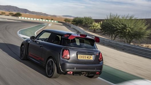 Aerodinamica elaborata per la nuova Mini John Cooper Works GP