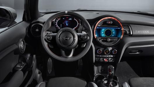 Cruscotto digitale e schermo centrale da 6,5 pollici su Mini Jcw GP