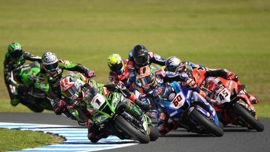 Un momento del GP Australia a Phillip Island lo scorso 1 marzo. Poi il mondiale Superbike fu sospeso per il coronavirus. Afp