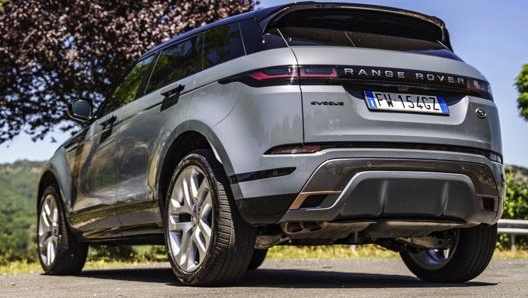 In coda, nuova Range Rover Evoque mantiene la grinta del modello precedente