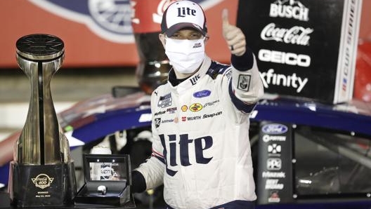 Brad Keselowski , 36 anni, su Ford del team Penske: è la sua prima vittoria del 2020, la 31ª in carriera. Lapresse