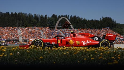 Charles Leclerc in azione in Austria, dove si partirebbe con due GP. Epa