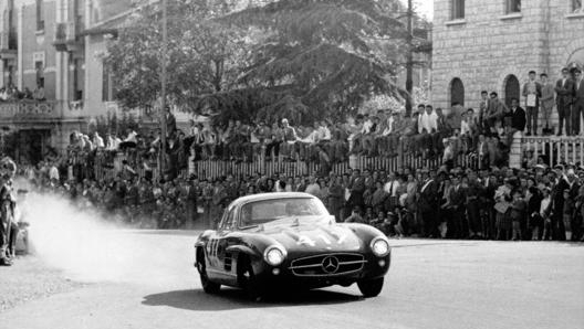 La Mercedes ha una lunga storia anche alla Mille Miglia