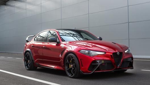 Sotto il cofano dell’Alfa Giulia Gta il V6 biturbo da 540 cavalli