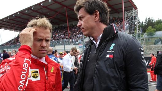 Sebastian Vettel e Toto Wolff, team principal Mercedes. Lapresse