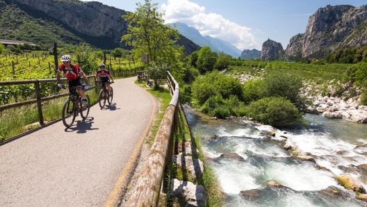 La ciclabile della Valle del Sarca nel Garda Trentino. Fabio Staropoli/GT