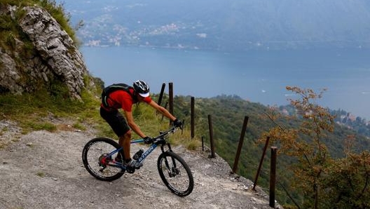 Un passaggio della discesa dal Rifugio Venini al Lago di Como. Masperi