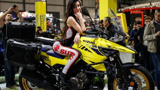 Una Suzuki V-Strom in mostra a Eicma 2019