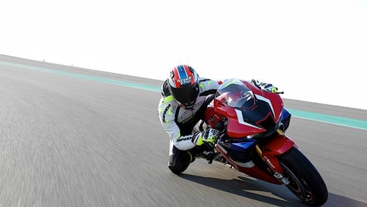 Il nuovo motore della Fireblade sviluppa 217,5 CV