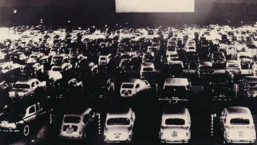 Un’immagine del drive-in a Roma negli anni Sessanta