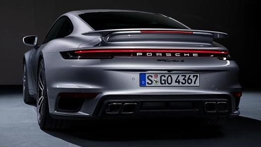 La 911 Turbo S accelera da 0 a 200 in 8,9 secondi