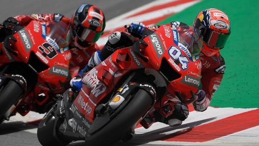 Andrea Dovizioso in azione con la Ducati. Afp