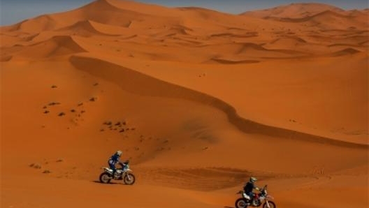 Un passaggio di moto al Merzouga Rally 2019