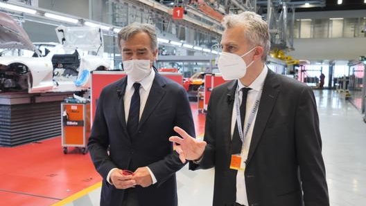 Vincenzo Regazzoni, Chief Manufacturing Officer di Ferrari con Gianluca Gasparini