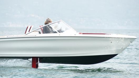 La barca in fase di decollo, durante il nostro test