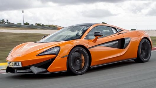 Una McLaren 540C, simile a quella sequestrata al giovane spezzino