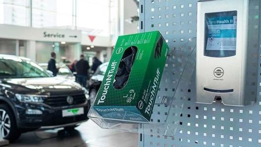 L’ingresso del concessionario auto  Wolfsburg Hotz e Heitmann