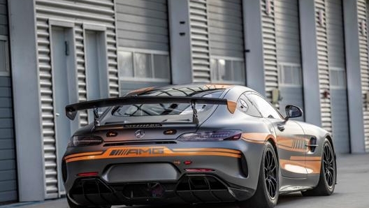 Il retro della nuova Mercedes-AMG GT4