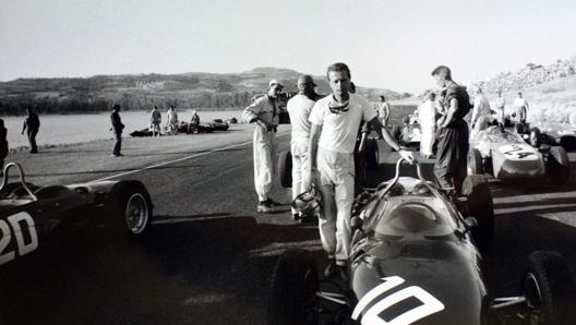 GP Mediterraneo a Pergusa nel 1962: Giancarlo Baghetti con la sua monoposto. Studio Camera