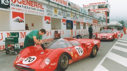 Il raduno che si è svolto all’autodromo di Pergusa in occasione dei festeggiamenti per il cinquantenario della Ferrari nel 1997