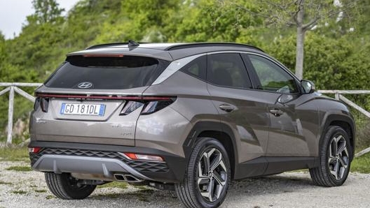 Hyundai Tucson 1.6 T.GDI Hev ha una potenza complessiva di 230 Cv