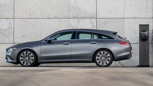 La nuova CLA Shooting Brake ibrida plug-in