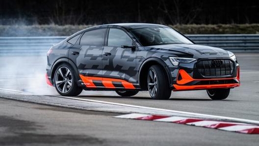 L’Audi e-tron s Sportback impegnata in pista