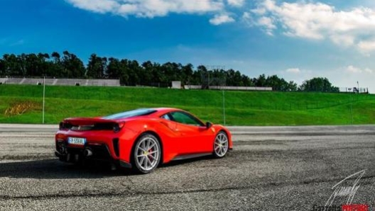 La Ferrari 488 Pista ha un prezzo di partenza di 293.000 euro