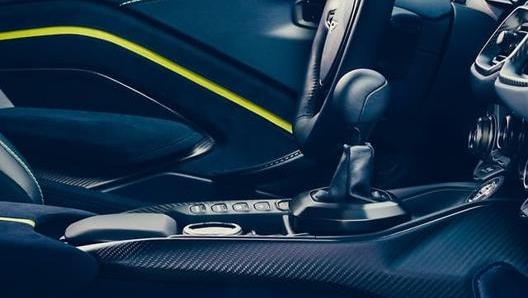 Il cambio manuale Aston Martin andrà in pensione nel 2022. Foto AM