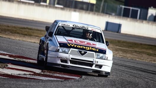 Nel 1988 Giorgio Pianta, direttore dell’Alfa Corse, rispolverò il Giro automobilistico d’Italia per la 75