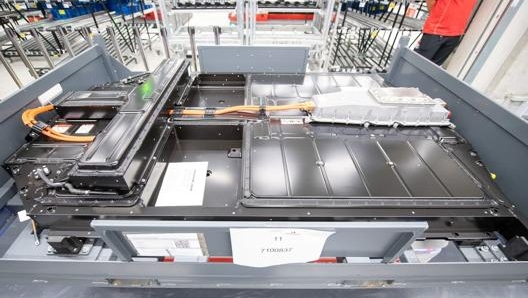 Il pacco batterie di una Porsche Taycan