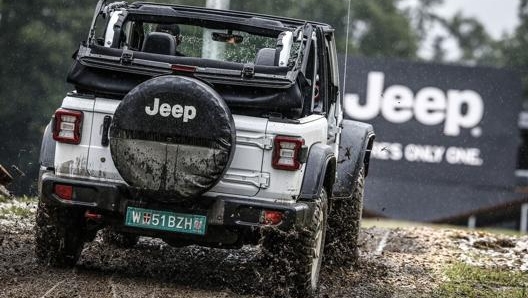 Grazie all’elevata coppia del motore elettrico la Wrangler EV sarà molto efficace nel fuoristrada