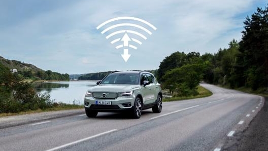 Un vantaggio del sistema Android Automotive è l'aggiornamento Ota