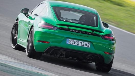 Le sospensioni attive sono di serie sulla 718 Cayman Gts