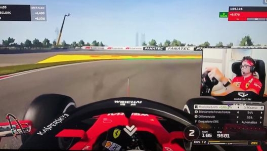 Charles Leclerc in azione nel GP della Cina virtuale