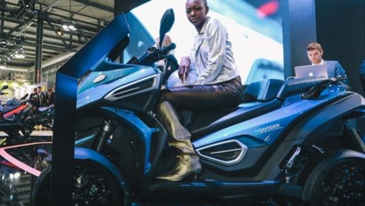 Scooter o auto? Il veicolo elettrico eQooder ha quattro ruote