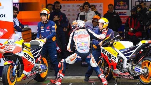 I piloti della MotoGP possono cambiare moto nel caso le condizioni meteo cambino nel corso della gara