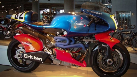 La Britten V1000 debuttò nel 1991, raccogliendo subito fulminanti successi