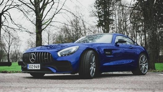 La Mercedes Amg GT-S di Bottas in vendita