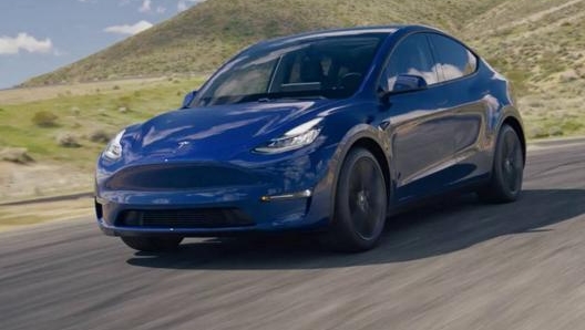 Lunghe attese per la Tesla Model Y europea, prima deve essere ultimata la fabbrica in Germania