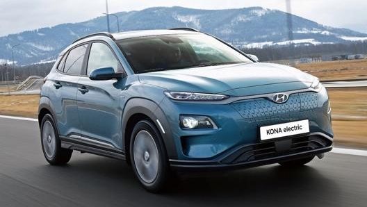 Hyundai aggiorna la versione completamente elettrica della Kona