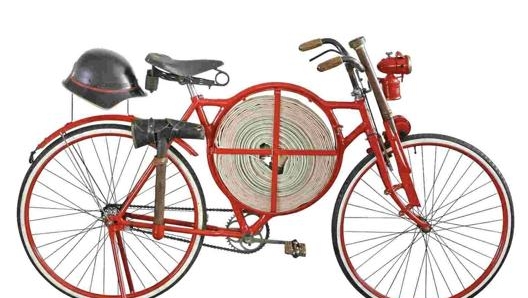 La bici da pompiere dei primi anni del Novecento. Web/MuseoNicolis.com