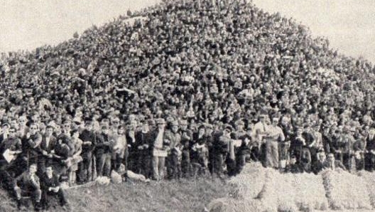 La collina della Rivazza anche nota come collina della passione