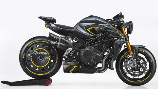 Nuova colorazione per il restyling della MV Agusta Rush, prodotta in 300 esemplari