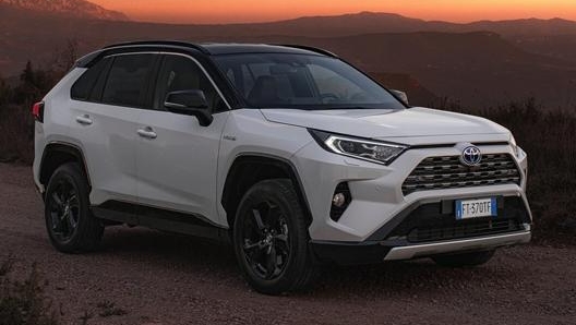 Toyota Rav4:, Iil Suv compatto è  in offerta a dicembre 2021