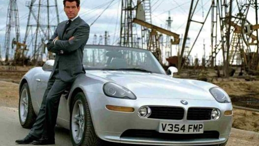 Pierce Brosnan-James Bond con la prima Z8