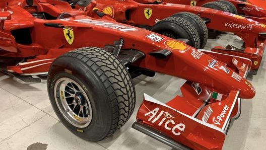 La F2007 vincitrice del Mondiale (piloti e costruttori) con Kimi Raikkonen. Masperi